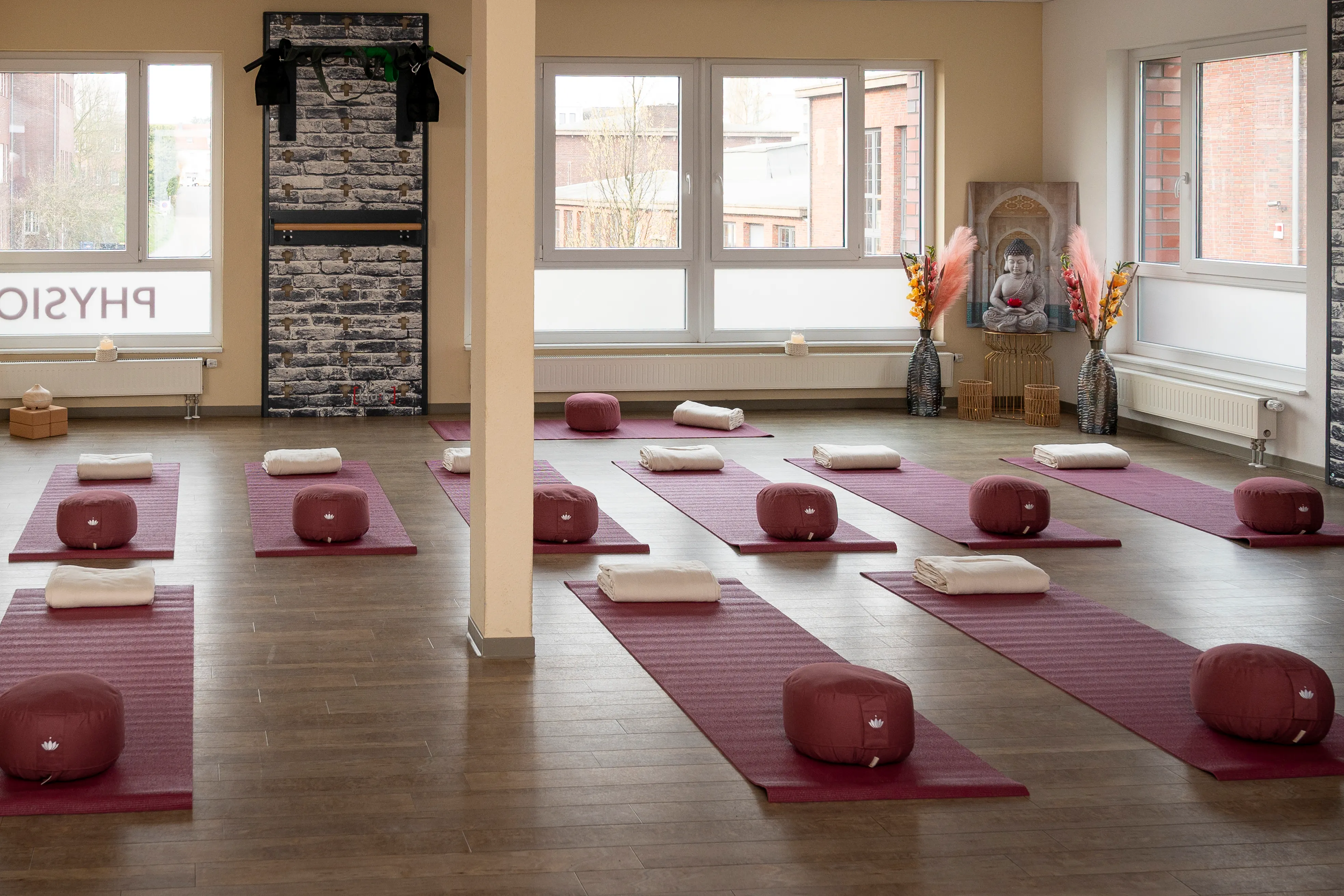 Innenansicht des Kursraums von Herzraumyoga in Dortmund